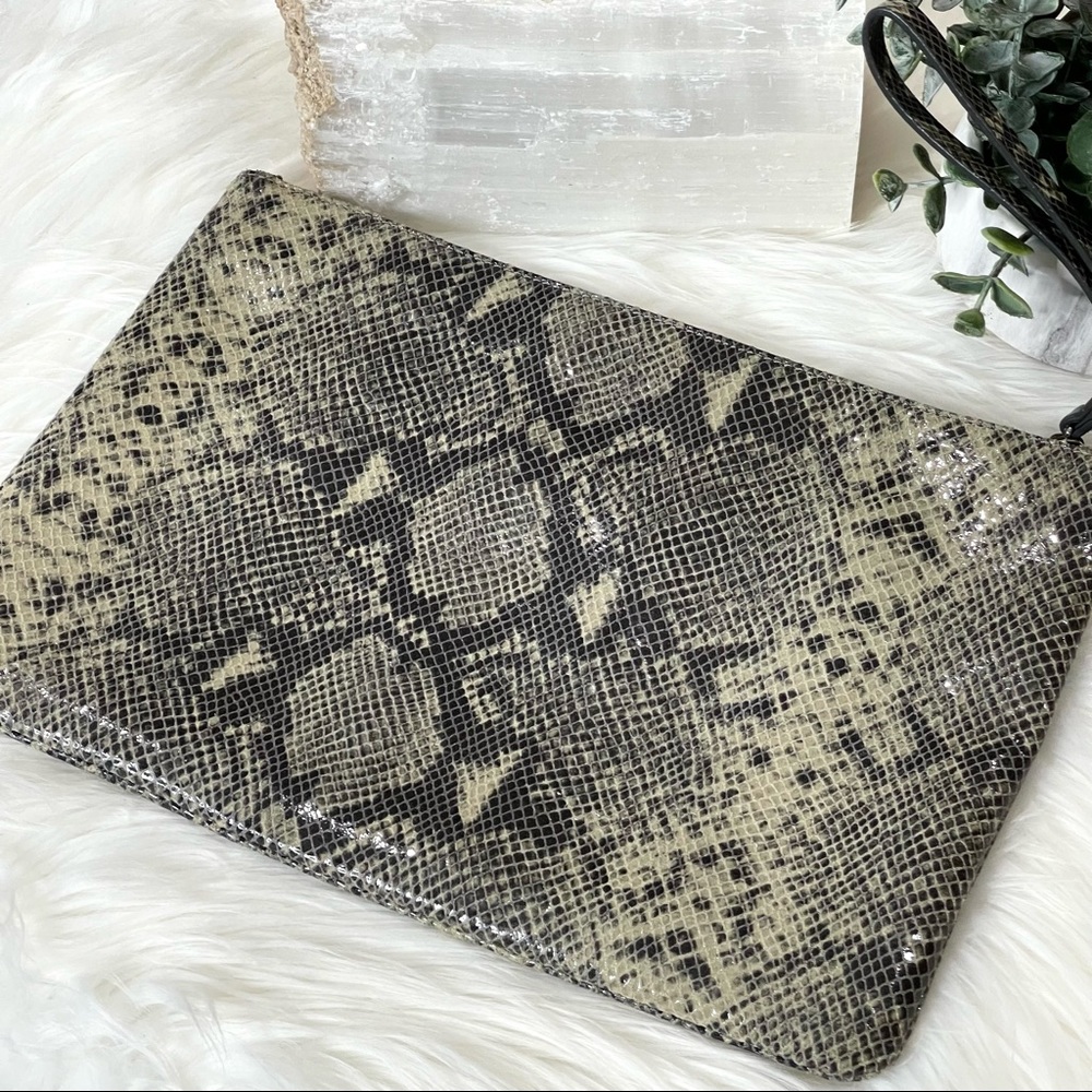 BANANA REPUBLIC leather clutch RARE Super Large Reptile Snakeskin Wristlet - Picture 8 of 9